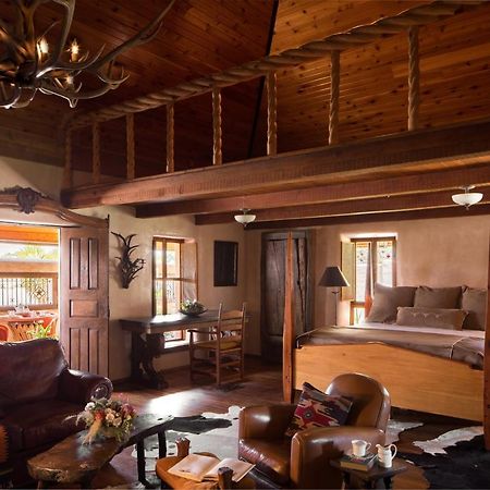 Gage Hotel Маратон Екстериор снимка