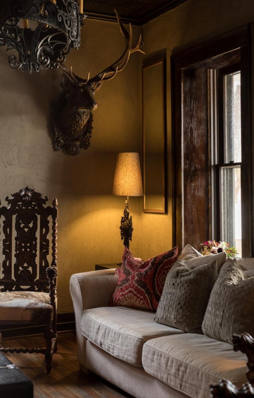Gage Hotel Маратон Екстериор снимка